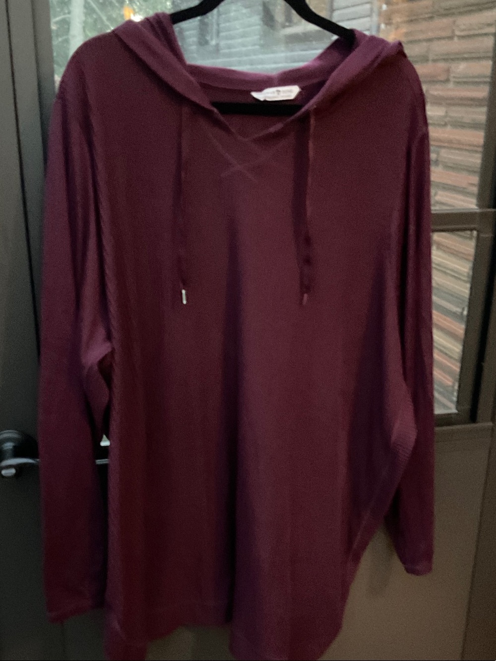 Active USA Burgundy Women's Hooded Long-Sleeve Pullover